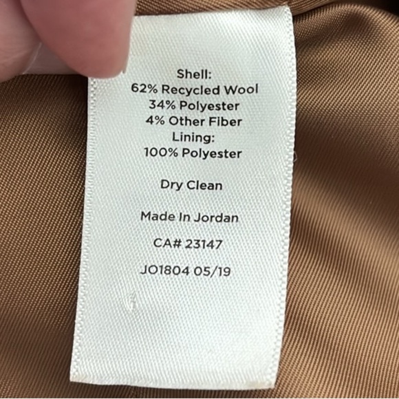 Talbots Petite Classic 2 Button Wool Blend Blazer Size 2P Camel Tan Notch Collar - Picture 8 of 9